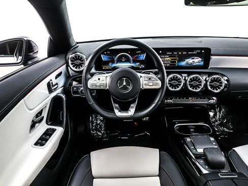Used 2022 Mercedes-Benz CLA 35 AMG 4MATIC image 6
