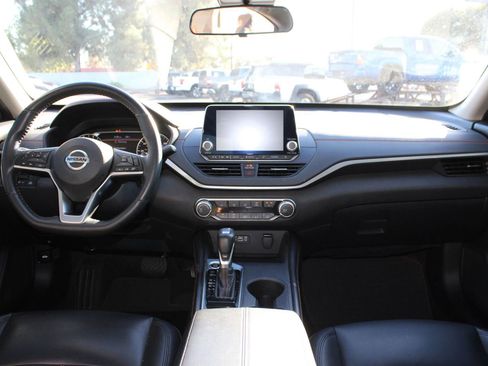 Used 2022 Nissan Altima 2.5 SR w/ Midnight Edition Package image 25