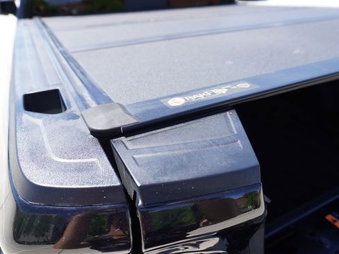 Used 2020 GMC Sierra 1500 AT4 w/ Off-Road Performance Package image 16