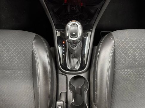 Used 2022 Buick Encore Preferred w/ Safety Package AWD/4WD image 16