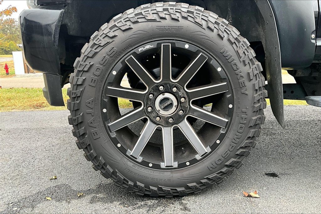 Used 2019 Ford F250 Platinum w/ Platinum Ultimate Package AWD/4WD image 2