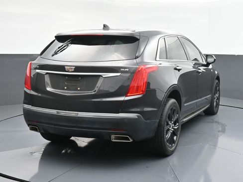 Used 2017 Cadillac XT5 Premium Luxury FWD image 8