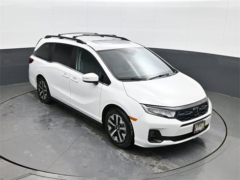 Used 2025 Honda Odyssey EX-L image 17