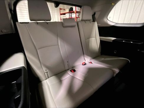 Certified 2024 Toyota Grand Highlander AWD image 29