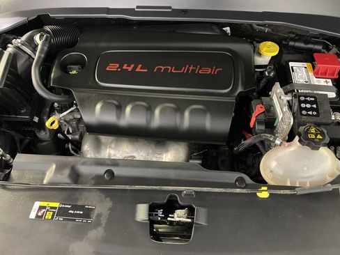 Used 2022 Jeep Compass Latitude AWD/4WD image 34