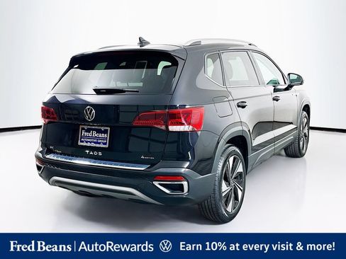 Certified 2023 Volkswagen Taos SE AWD/4WD image 9