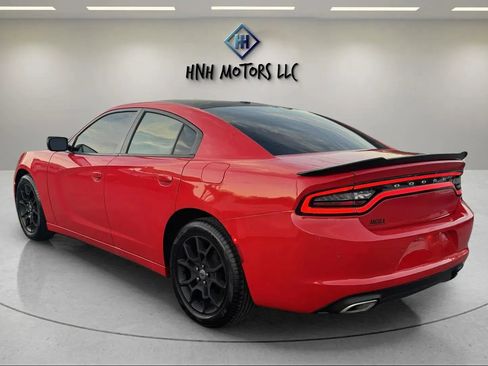 Used 2017 Dodge Charger SE w/ Popular Equipment Group image 3