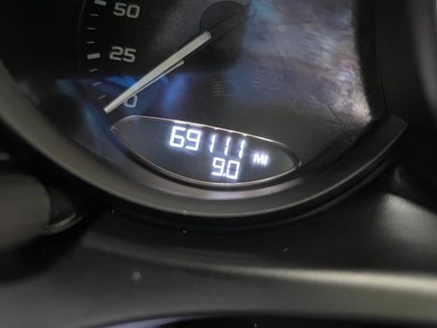 Used 2022 Porsche Macan S w/ Premium Package Plus image 13