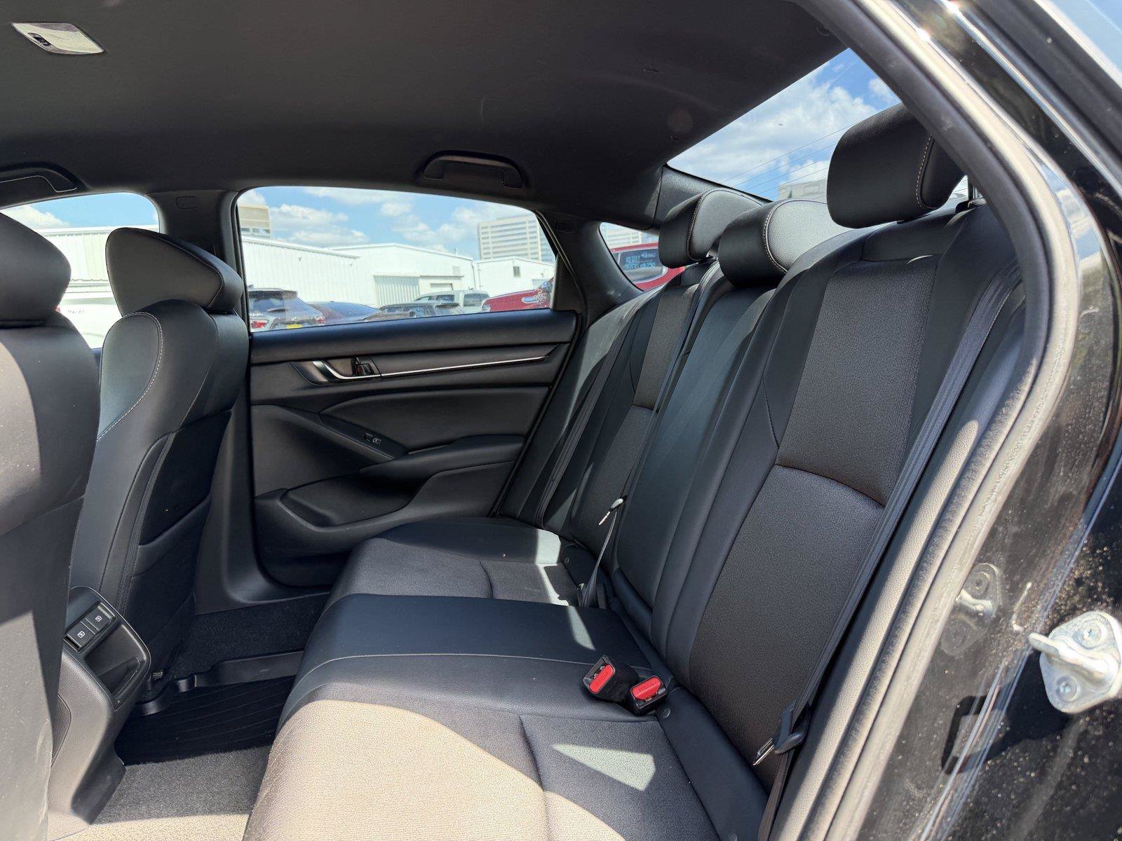 Used 2021 Honda Accord Sport image 18