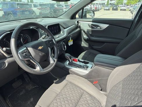 Used 2021 Chevrolet Blazer LT FWD image 4