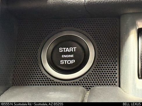 Used 2015 Land Rover Range Rover Supercharged image 24