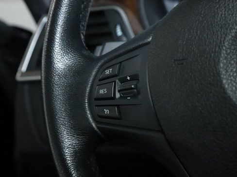Used 2018 BMW 320i Sedan RWD image 25