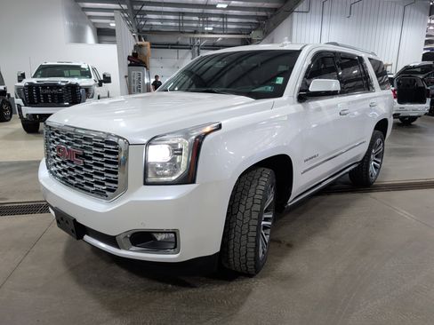 Used 2018 GMC Yukon Denali w/ Denali Ultimate Package AWD/4WD image 6
