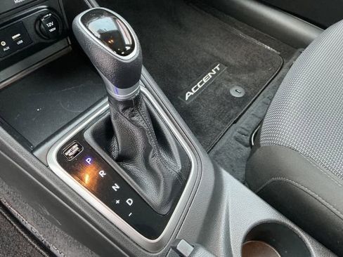 Used 2021 Hyundai Accent SE image 30