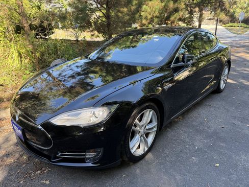 Used 2015 Tesla Model S 85D AWD/4WD image 7
