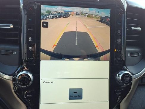 Used 2022 RAM 1500 Laramie w/ Laramie Southwest Edition image 19