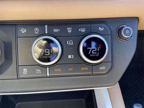 Used 2025 Land Rover Defender 110 S image 23