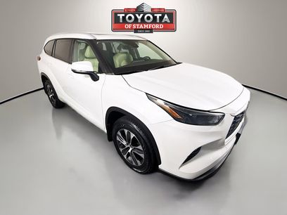 Certified 2022 Toyota Highlander XLE