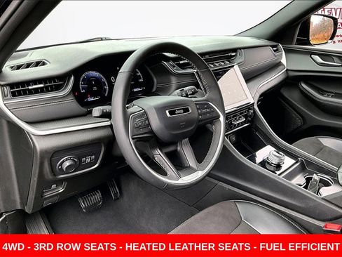 Used 2024 Jeep Grand Cherokee L Laredo image 17