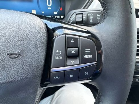 Certified 2023 Ford Escape Platinum AWD/4WD image 16