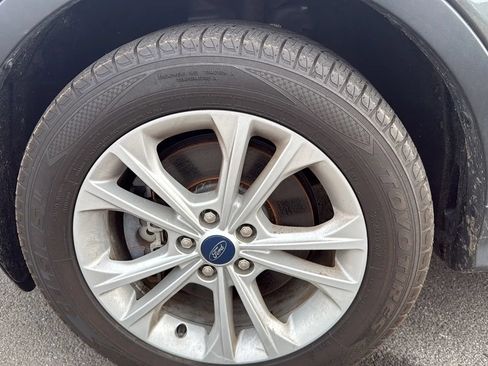 Used 2019 Ford Escape SE AWD/4WD image 11