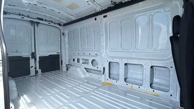 New 2026 Ford Transit 250 148 Medium Roof RWD image 13