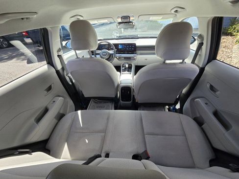 Used 2024 Hyundai Kona SEL image 11