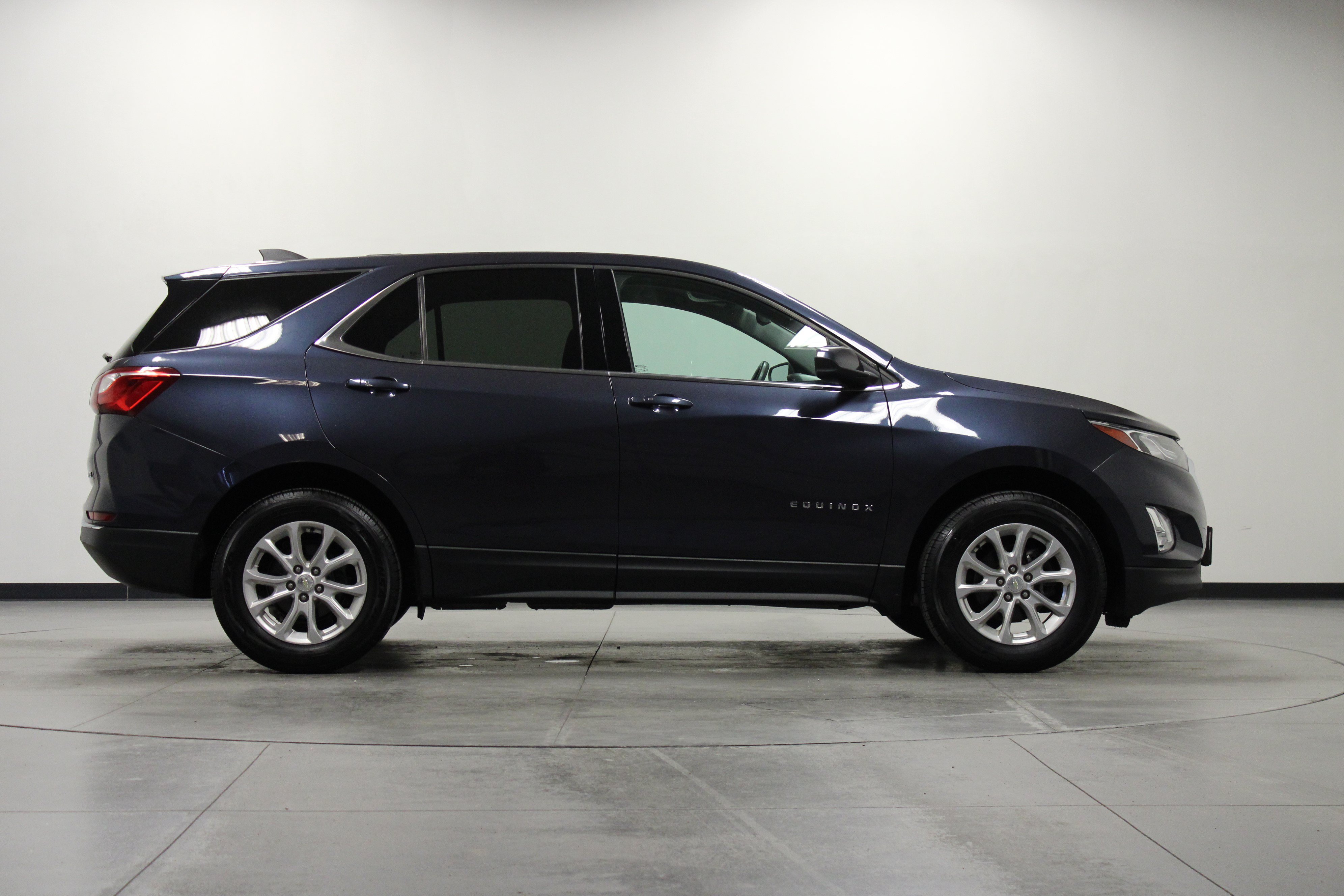 Used 2018 Chevrolet Equinox LT AWD/4WD image 3