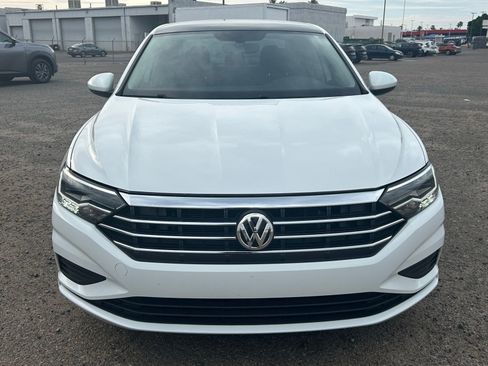 Used 2021 Volkswagen Jetta SE FWD image 2