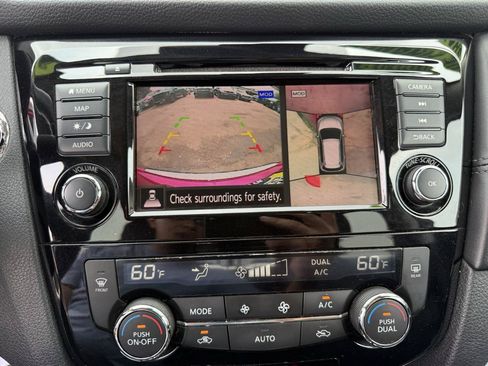 Used 2020 Nissan Rogue SL w/ Premium Package FWD image 15