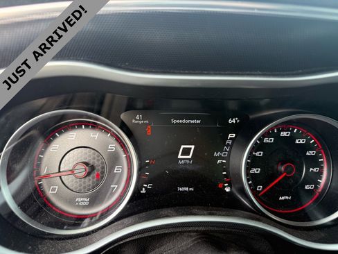 Used 2018 Dodge Charger R/T image 9