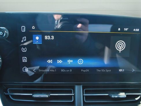 Used 2024 Chevrolet Trax LT w/ Driver Confidence Package FWD image 14