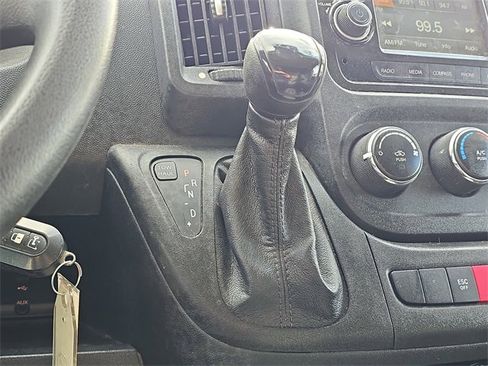 Used 2017 RAM ProMaster 2500 w/ Interior Convenience Group image 28