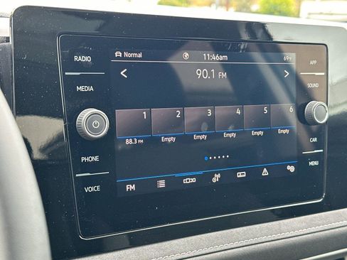 New 2026 Volkswagen Taos SE AWD/4WD image 17