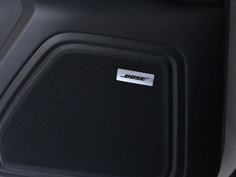 Certified 2025 Porsche Macan image 23