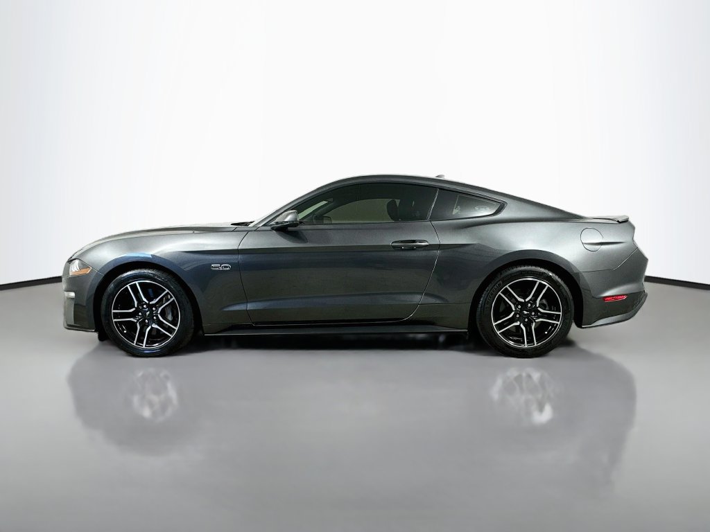 Used 2020 Ford Mustang GT Premium RWD image 4