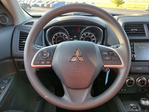 New 2025 Mitsubishi Outlander Sport ES image 5