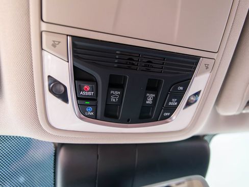 Certified 2025 Acura RDX SH-AWD w/ Technology Package image 39