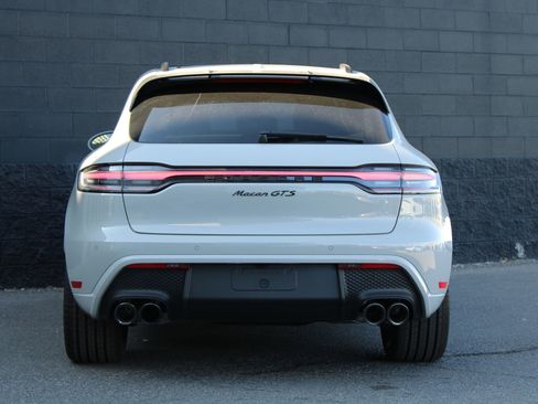 New 2026 Porsche Macan GTS image 10