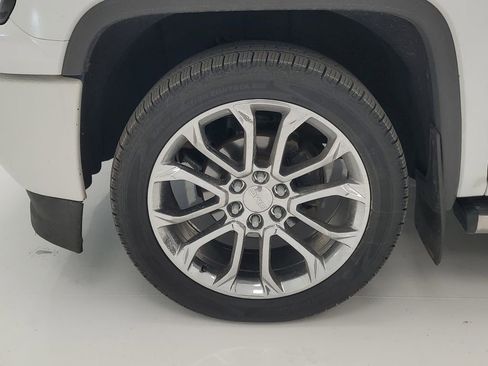 Used 2018 GMC Sierra 1500 Denali w/ Denali Ultimate Package image 8