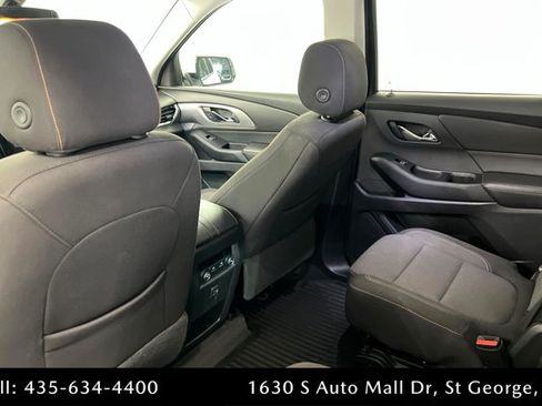 Used 2019 Chevrolet Traverse LT FWD image 19
