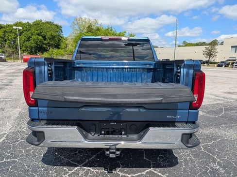 Used 2024 GMC Sierra 1500 SLT image 9