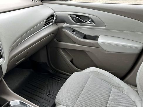 Used 2018 Chevrolet Traverse LT FWD image 29