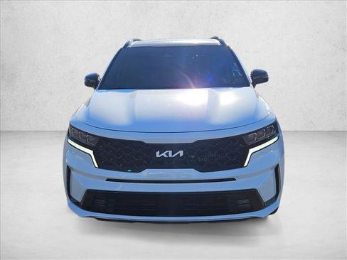 Used 2023 Kia Sorento SX image 2