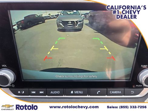 Used 2025 Nissan Sentra SV FWD image 28