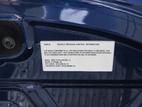 Used 2022 Tesla Model 3 RWD image 12