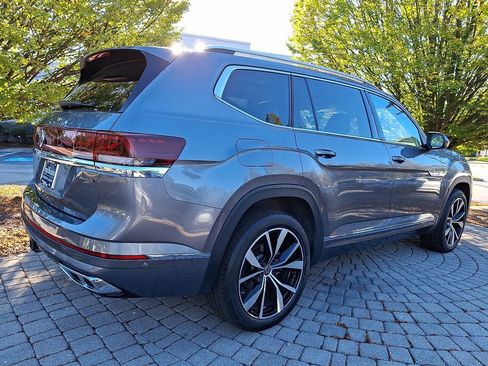 Used 2025 Volkswagen Atlas SEL Premium R-Line image 6