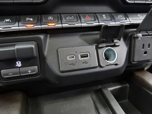 Used 2021 GMC Sierra 1500 Denali w/ Driver Alert Package II image 28