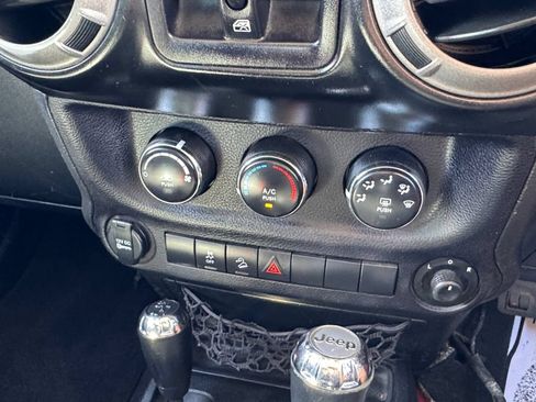 Used 2014 Jeep Wrangler Unlimited Sport AWD/4WD image 26