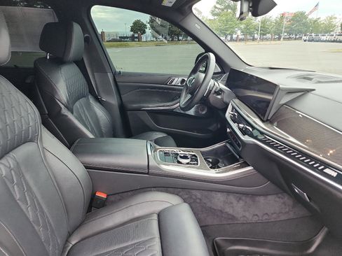 Used 2025 BMW X5 M60i image 7